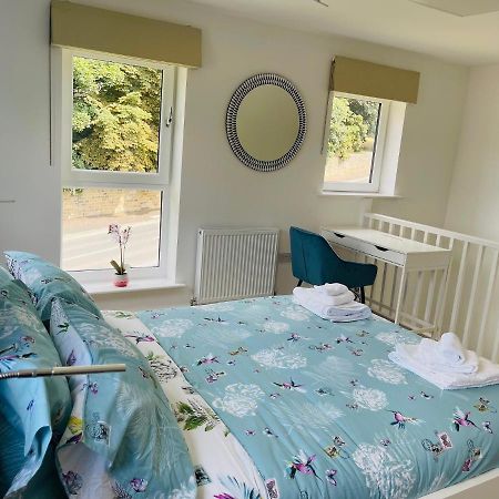 Cheerful 2-Bed Townhouse In Wakefield With Parking Vila Exterior foto