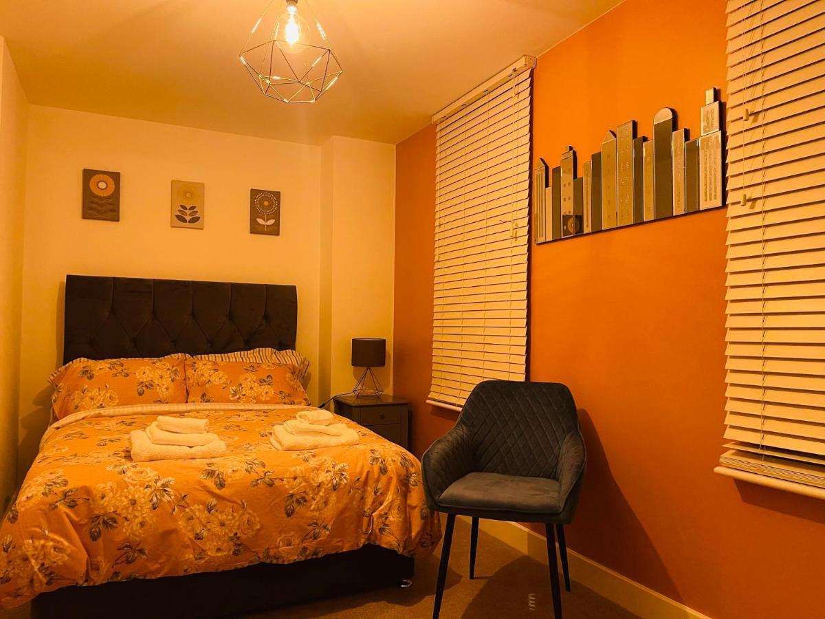 Cheerful 2-Bed Townhouse In Wakefield With Parking Vila Exterior foto